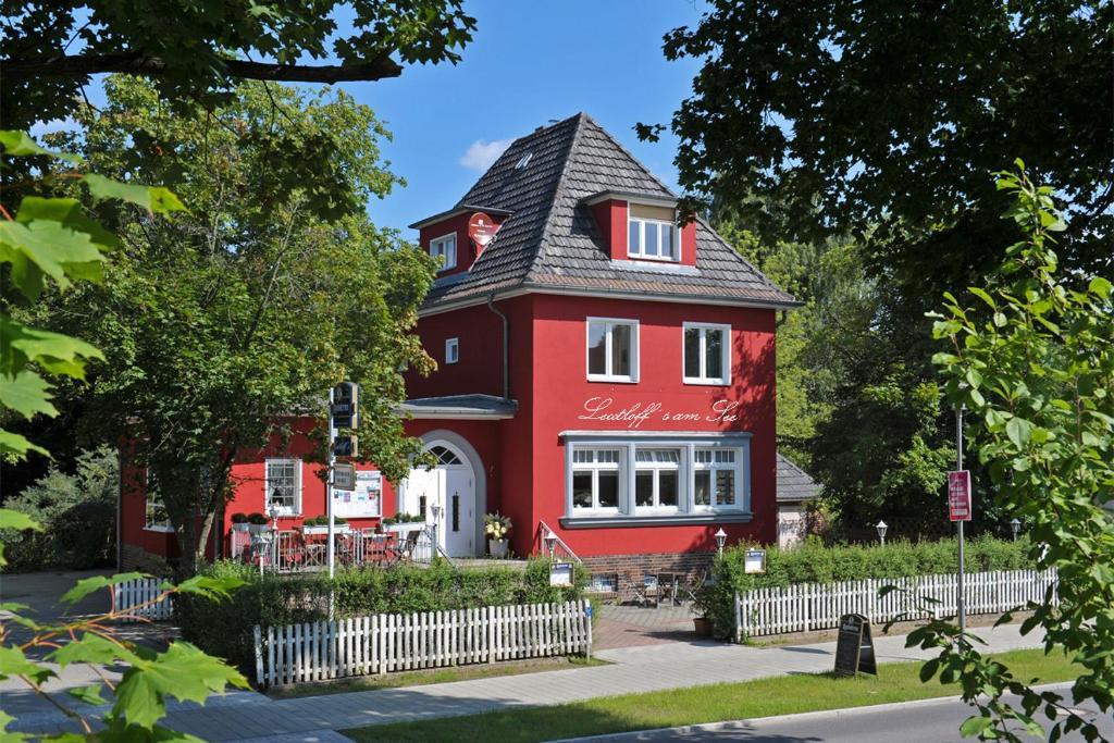 Leutloff'S Am See Zeuthen Exterior photo